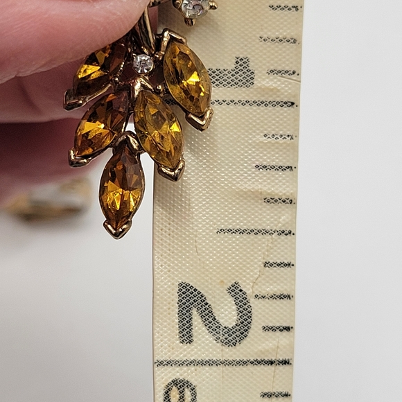 VTG "Crown" Trifari Topaz & Clear Rhinestone Earrings | SIGNED | 1930s - 1940s - Picture 12 of 12